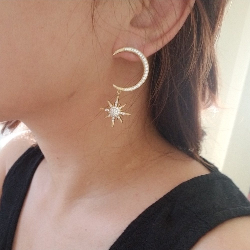 🛑⬇️one day sale 🛑Star & Moon Earrings - Picture 4 of 4